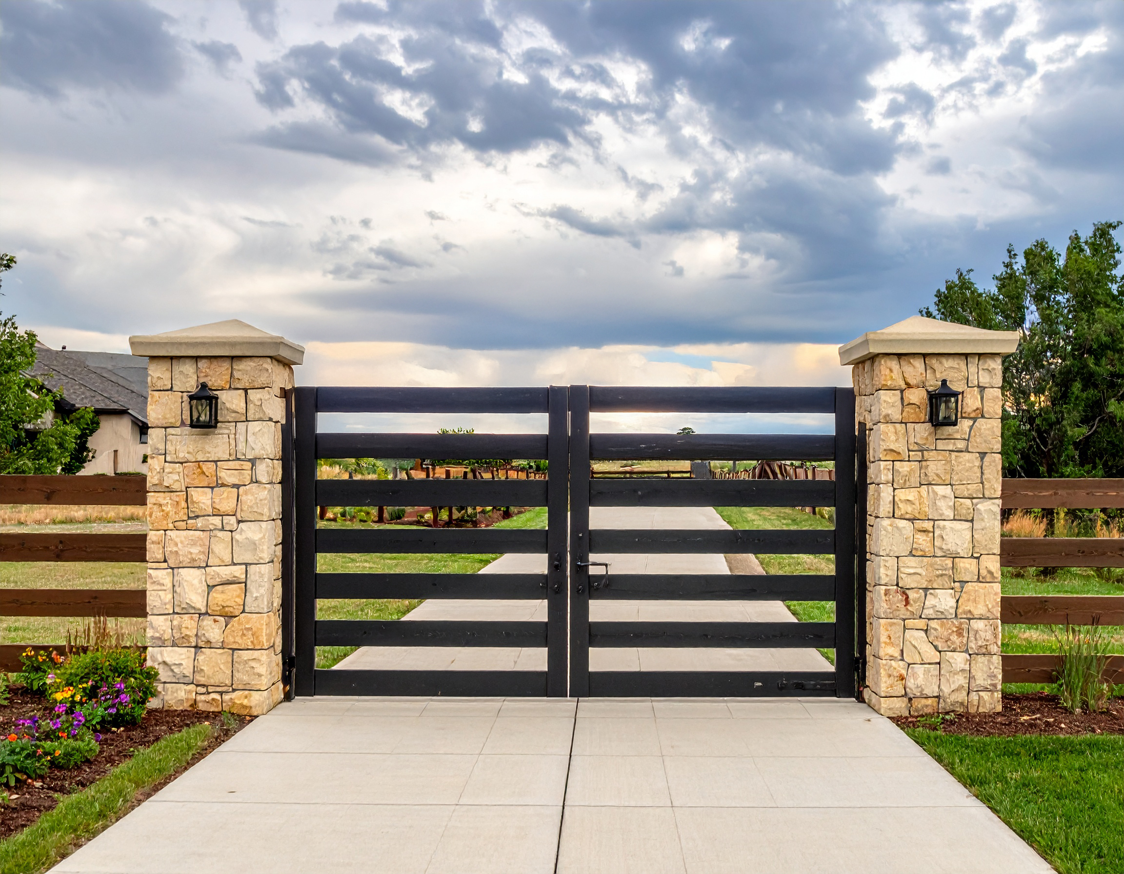 - San Antonio Deck and Fence Works