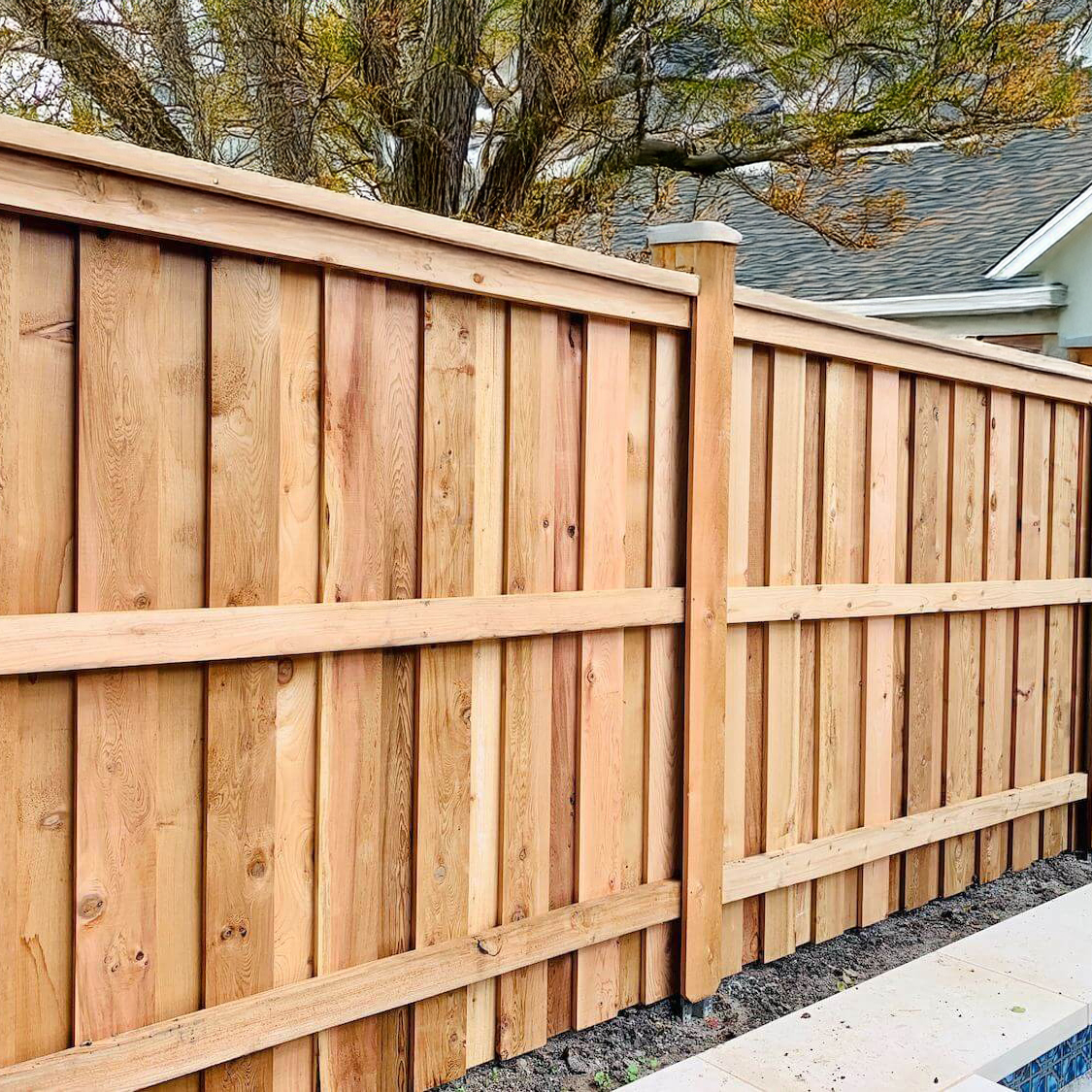 wood fence thomas st - San Antonio Deck and Fence Works wood fence image - San Antonio, Texas